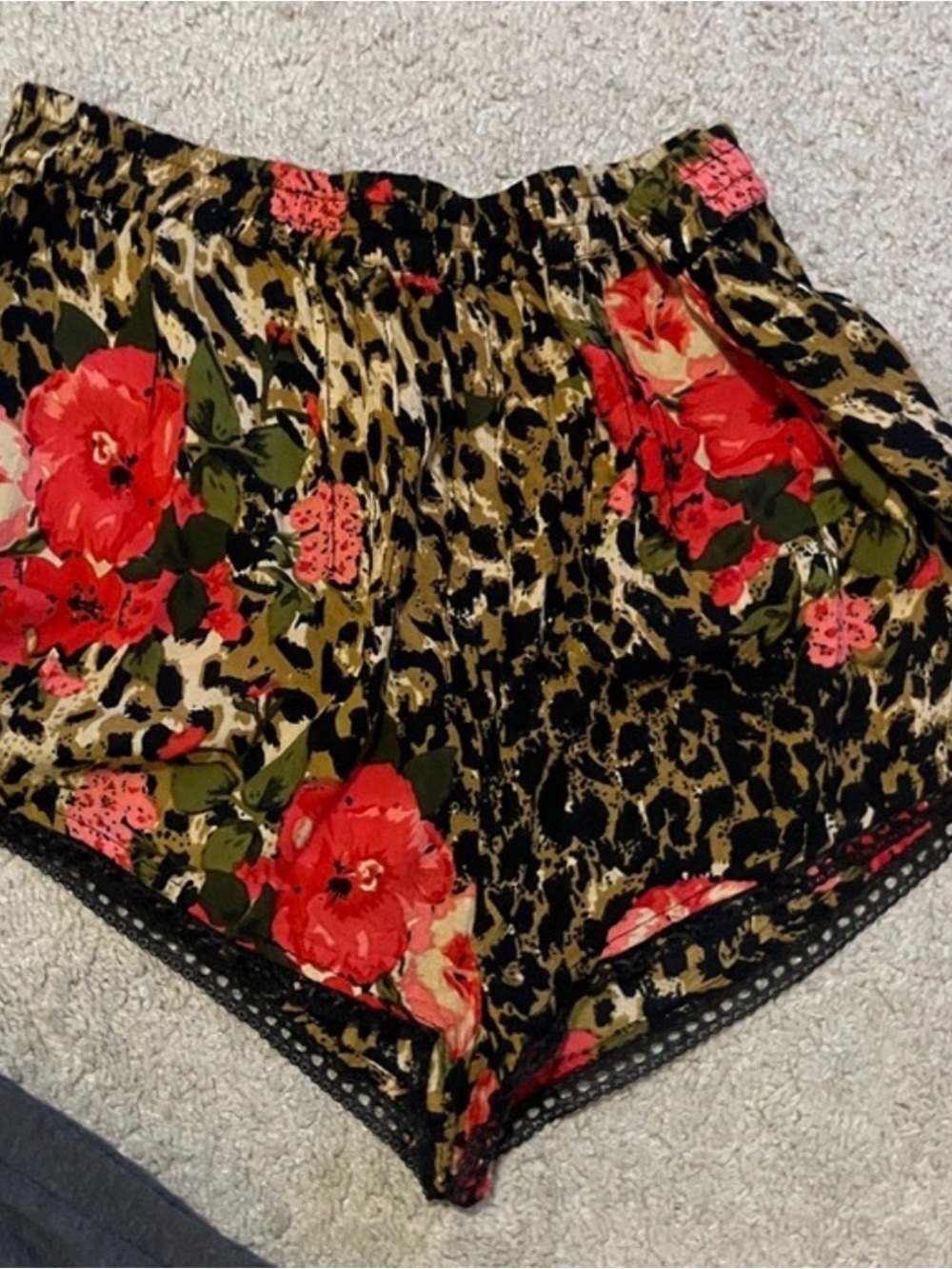 Volcom Leopard Hibiscus Shorts Small